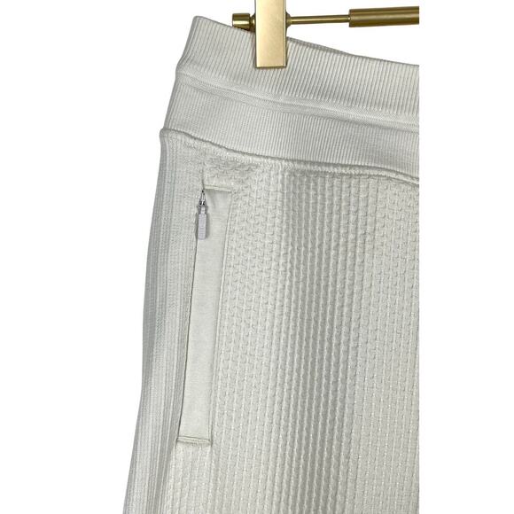 Lululemon Engineered Warmth Jogger
White Opal / White Size 8 Merino Wool Lounge - Picture 9 of 15